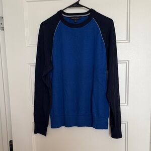 Banana Republic Men's Crewneck Sweater in Navy and Blue